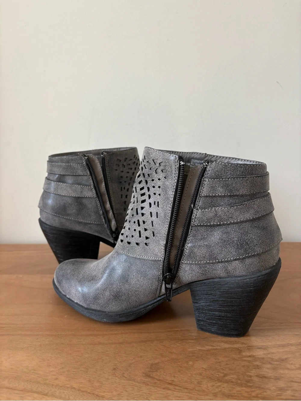 Euro Soft By Sofft Panora  Ankle Boots Size 9